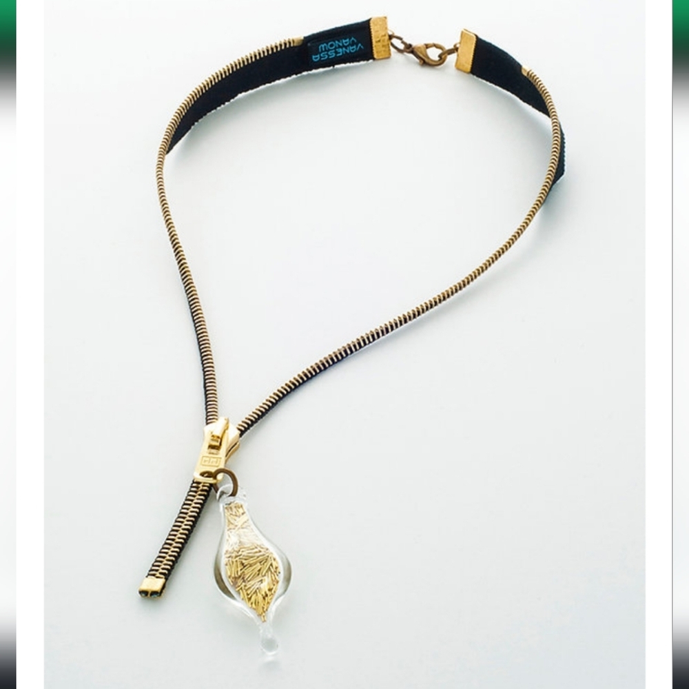 😸Vaness Yanow Black & Gold Zipper Necklace with Hand-Blown Glass Charm